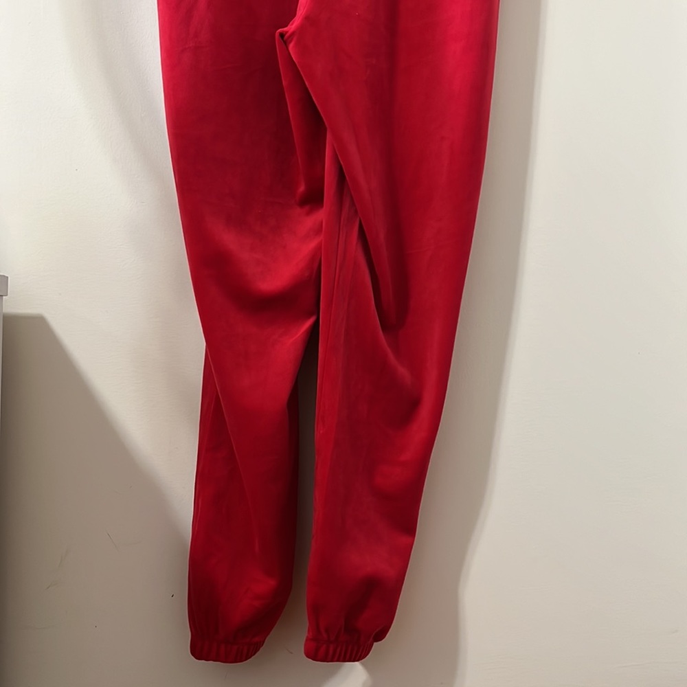 Juicy By Juicy Couture Red Velour Long Sleeve Jumpsuit Size XXL - Picture 11 of 12